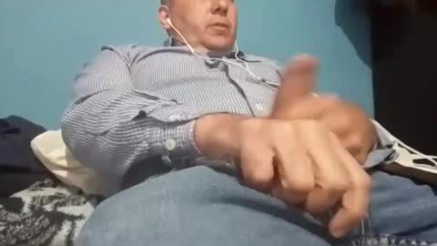 Snapshot of cumbian_chero chatting on 03-05-25, 09:26 cumbian_chero online show from 03-05-25, 09:26