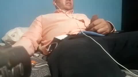 Snapshot of cumbian_chero chatting on 09-10-25, 12:10 cumbian_chero online show from 09-10-25, 12:10