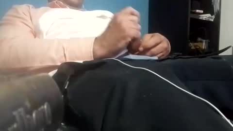 Snapshot of cumbian_chero chatting on 10-15-25, 04:45 cumbian_chero online show from 10-15-25, 04:45