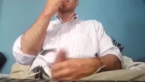 Snapshot of cumbian_chero chatting on 05-14-26, 04:58 cumbian_chero online show from 05-14-26, 04:58