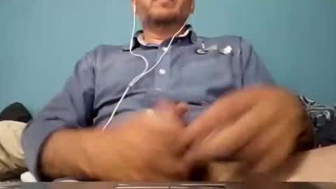 Snapshot of cumbian_chero chatting on 05-19-26, 02:01 cumbian_chero online show from 05-19-26, 02:01