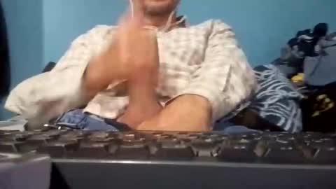 Snapshot of cumbian_chero chatting on 05-23-26, 09:41 cumbian_chero online show from 05-23-26, 09:41
