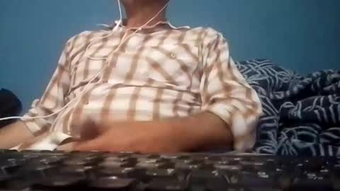 Snapshot of cumbian_chero chatting on 05-31-26, 02:53 cumbian_chero online show from 05-31-26, 02:53