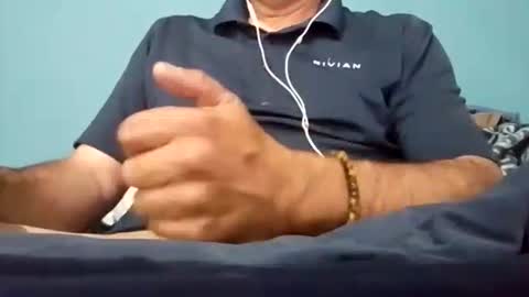Snapshot of cumbian_chero chatting on 06-20-26, 02:42 cumbian_chero online show from 06-20-26, 02:42