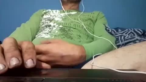 Snapshot of cumbian_chero chatting on 07-09-26, 03:32 cumbian_chero online show from 07-09-26, 03:32