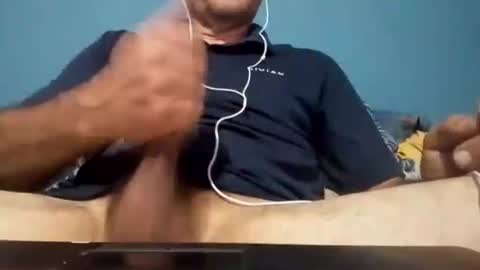 Snapshot of cumbian_chero chatting on 07-23-26, 01:58 cumbian_chero online show from 07-23-26, 01:58