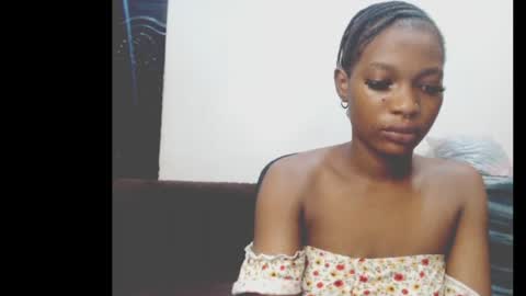 Snapshot of cumebony_petit chatting on 04-29-26, 05:30 cumebony_petit online show from 04-29-26, 05:30