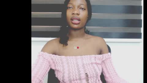 Snapshot of cumebony_petit chatting on 05-13-26, 07:06 cumebony_petit online show from 05-13-26, 07:06