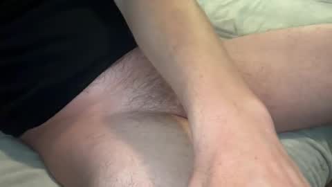 Snapshot of cumgetit469 chatting on 11-29-25, 06:44 cumgetit469 online show from 11-29-25, 06:44