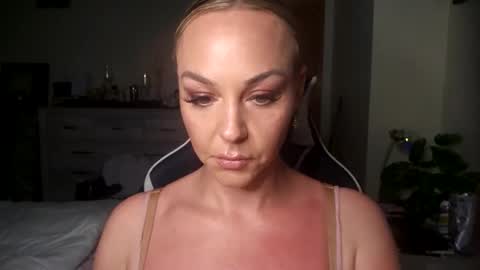 Snapshot of cumguzzlingskank chatting on 05-27-26, 04:20 cumguzzlingskank online show from 05-27-26, 04:20
