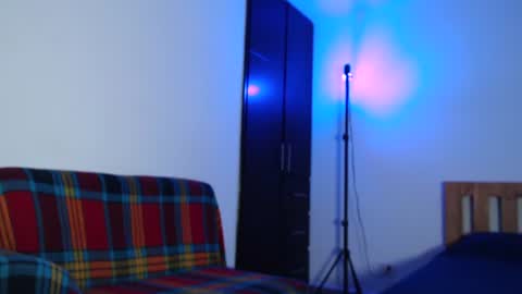 Snapshot of cumjuicy chatting on 06-12-26, 09:52 Sebby online show from 06-12-26, 09:52