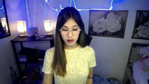 Snapshot of cummers334 chatting on 05-23-26, 03:23 cummers334 online show from 05-23-26, 03:23