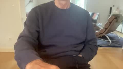 Snapshot of cumminglater chatting on 02-18-26, 07:59 cumminglater online show from 02-18-26, 07:59