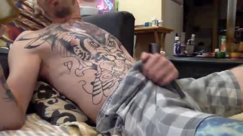 Snapshot of cumonover420 chatting on 09-09-25, 12:43 cumonover420 online show from 09-09-25, 12:43