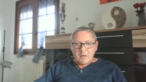 Snapshot of cuni6969 chatting on 10-21-25, 03:35 cuni6969 online show from 10-21-25, 03:35