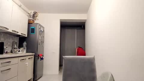 maria  alex online show from 02-18-25, 04:04