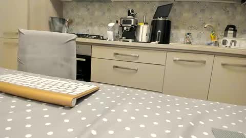 maria  alex online show from 09-14-25, 08:19