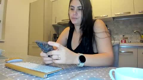 maria  alex online show from 10-21-25, 11:27