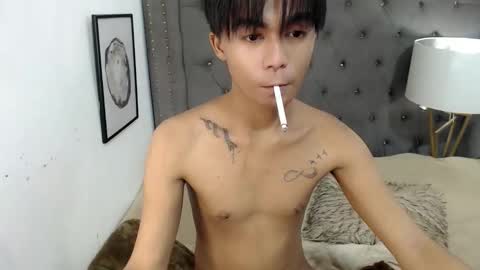 Snapshot of cuppycupcake_2 chatting on 10-26-25, 05:08 Xyrien online show from 10-26-25, 05:08