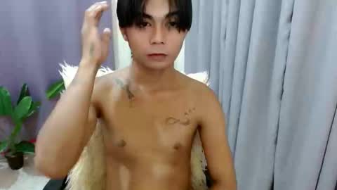 Snapshot of cuppycupcake_2 chatting on 03-24-26, 12:10 Xyrien online show from 03-24-26, 12:10