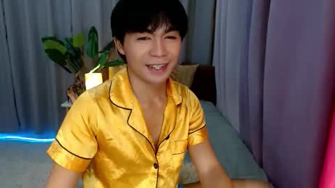 Snapshot of cuppycupcake_2 chatting on 04-19-26, 03:00 Xyrien online show from 04-19-26, 03:00