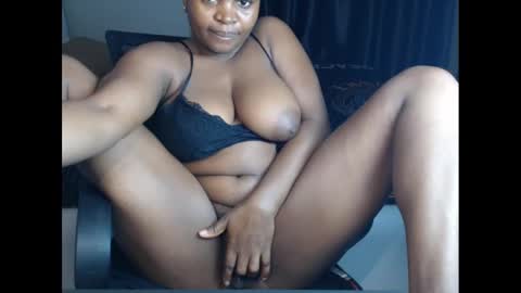 Snapshot of cupxxcake chatting on 12-17-24, 06:09 chloe online show from 12-17-24, 06:09