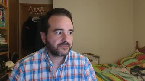 Snapshot of curiosillo1983 chatting on 06-04-26, 05:30 curiosillo1983 online show from 06-04-26, 05:30