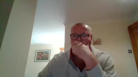 curiousax77 online show from 03-11-25, 12:39