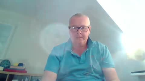 Snapshot of curiousax77 chatting on 04-07-26, 11:54 curiousax77 online show from 04-07-26, 11:54