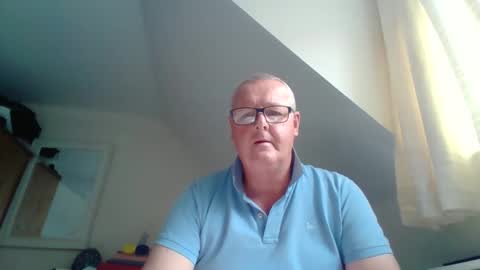 Snapshot of curiousax77 chatting on 04-10-26, 12:21 curiousax77 online show from 04-10-26, 12:21