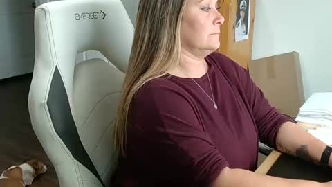 curious couple online show from 01-30-25, 07:04