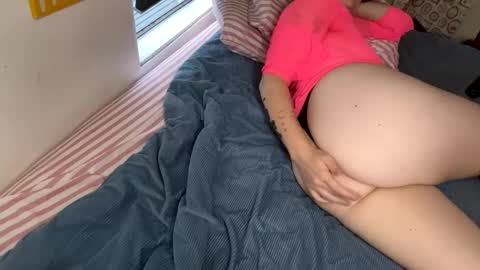 curliegirlee online show from 04-19-26, 12:22