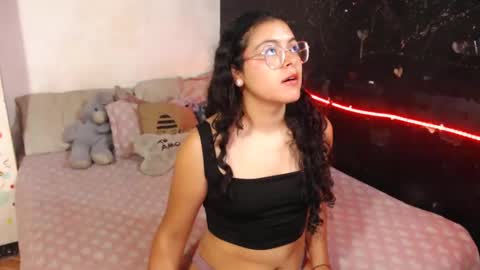 Snapshot of curlycool chatting on 01-13-25, 02:07 Max and Cata online show from 01-13-25, 02:07