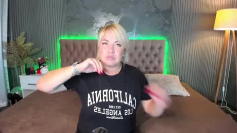 CurlyDreams online show from 09-24-25, 11:57