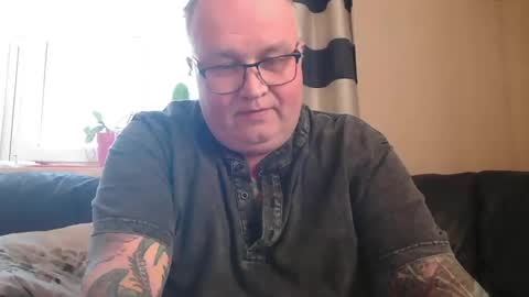 Snapshot of curtus14 chatting on 03-05-25, 04:13 curtus14 online show from 03-05-25, 04:13