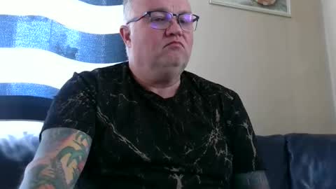 Snapshot of curtus14 chatting on 09-20-25, 07:20 curtus14 online show from 09-20-25, 07:20