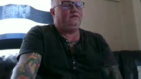 Snapshot of curtus14 chatting on 09-30-25, 03:06 curtus14 online show from 09-30-25, 03:06