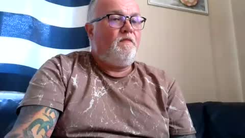 Snapshot of curtus14 chatting on 07-16-26, 04:13 curtus14 online show from 07-16-26, 04:13