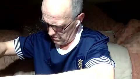 curvelover1977 online show from 11-11-25, 10:10