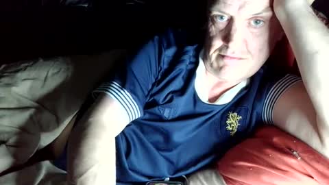 Snapshot of curvelover1977 chatting on 05-17-26, 03:37 curvelover1977 online show from 05-17-26, 03:37