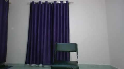 Essie online show from 02-20-25, 02:02