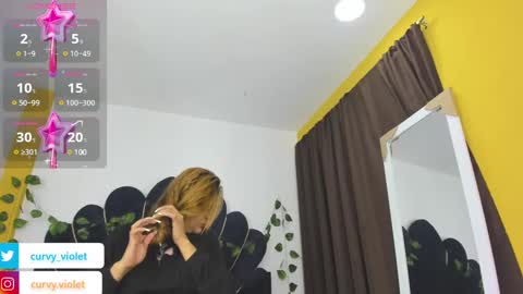 Violet 3 online show from 01-17-25, 11:38