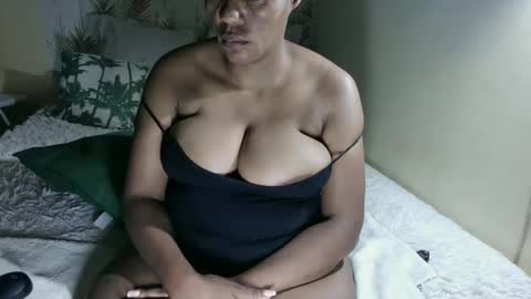 curvybae45 online show from 10-11-25, 03:39