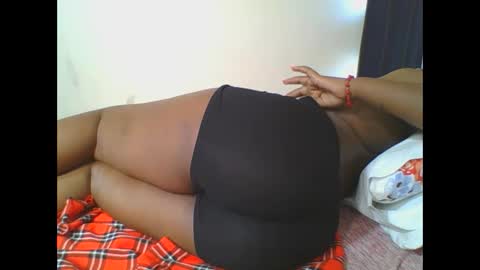Snapshot of curvybootyj chatting on 02-01-25, 12:05 CuteJJudy online show from 02-01-25, 12:05