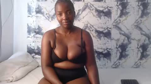 Snapshot of curvyj255 chatting on 07-17-26, 08:21 curvyj255 online show from 07-17-26, 08:21