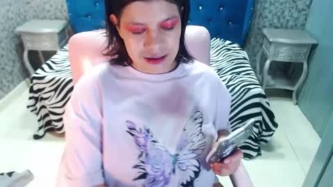 Snapshot of curvyjulieth chatting on 09-23-25, 05:10 Julieth online show from 09-23-25, 05:10