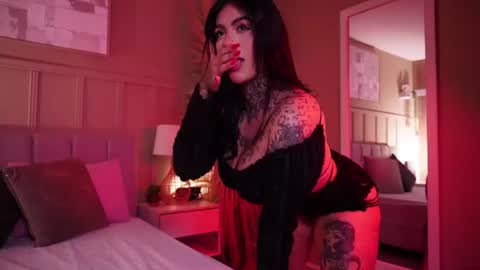 Snapshot of curvyliciouss chatting on 06-30-26, 06:42 Samantha online show from 06-30-26, 06:42