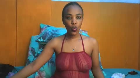 Snapshot of curvylyin chatting on 11-01-25, 01:35 curvylyin online show from 11-01-25, 01:35