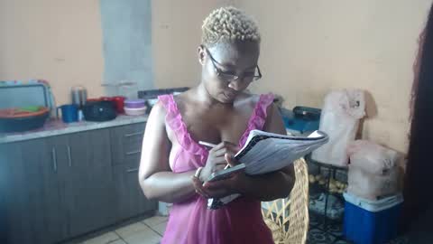 curvypear76x online show from 01-03-25, 06:57