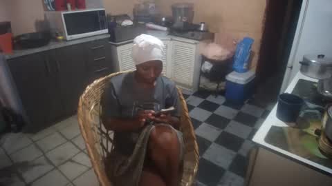 curvypear76x online show from 09-17-25, 11:23